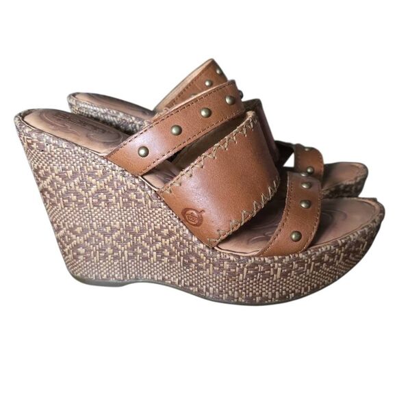 Born Women's Size 7 Brown Studded 3 Strap Patterned Espadrille Heeled Wedges - Picture 1 of 6